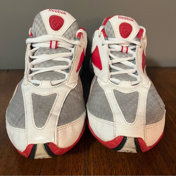 Reebok Womens Shoes Easy Tone
size 8.5.
Toning sneaker. Red, white with gray - Picture 3 of 12